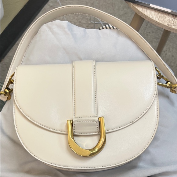 Charles & Keith Cream Shoulder Bag with Gold Accent (great condition) - Picture 1 of 4